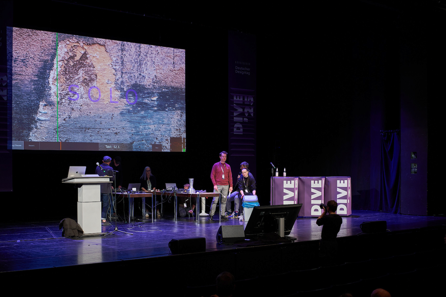 Artikel Vorschaubild: Dive'25|Rückblick auf den ersten Bundeskongress Design